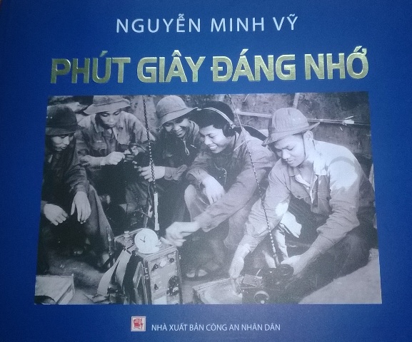 Cuốn sách ảnh lưu giữ những phút giây đáng nhớ